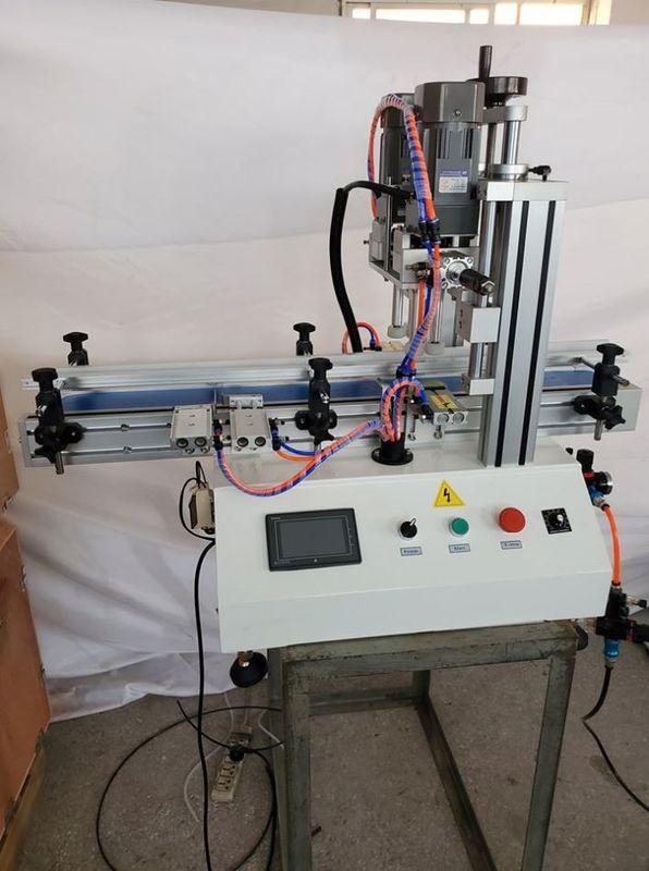 Halbautomatische Flaschenverschlussmaschine aus Edelstahl