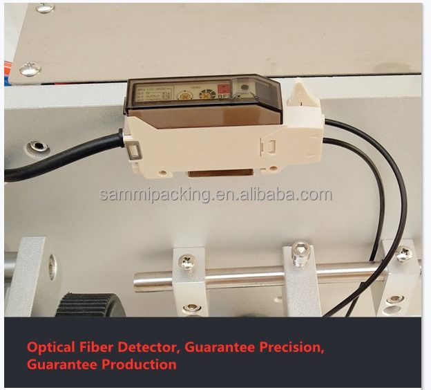 Günstige halbautomatische Etikettiermaschine für flache Oberflächen, Hochgeschwindigkeits-Etikettenaufkleber, kompatibel mit Karten, Beuteln, Kartons, quadratischen Flaschen