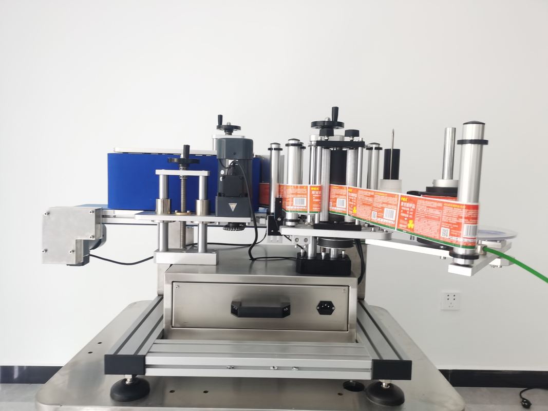 Hochgeschwindigkeits-Automatischer Desktop-Etikettiermaschine für runde Flaschen/Dosen Selbstklebe-Etikettierer mit Metall-Elektromotor